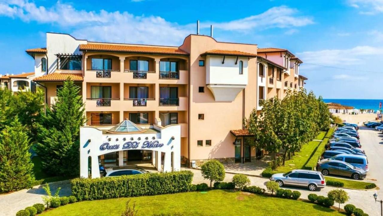 לוזנטס Oasis Del Mare Beach Front Hotel מראה חיצוני תמונה
