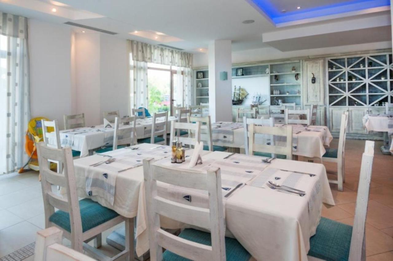 לוזנטס Oasis Del Mare Beach Front Hotel מראה חיצוני תמונה