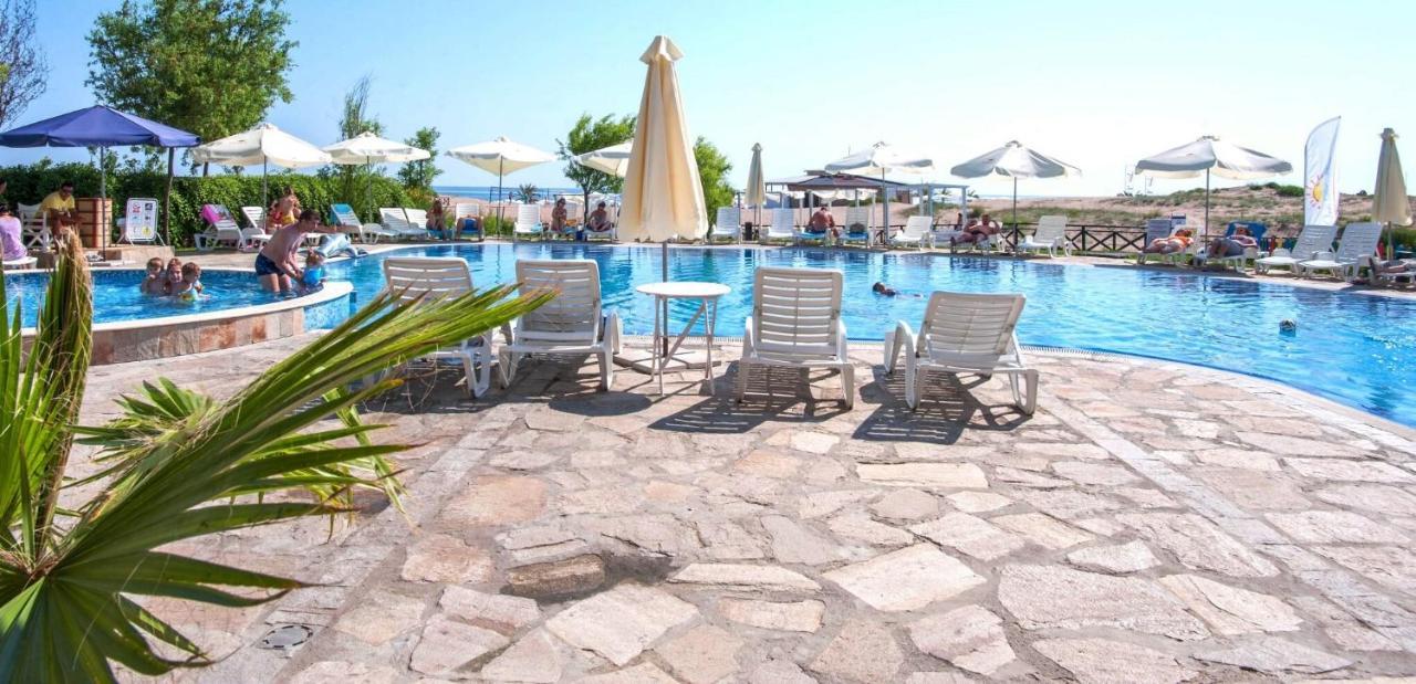 לוזנטס Oasis Del Mare Beach Front Hotel מראה חיצוני תמונה