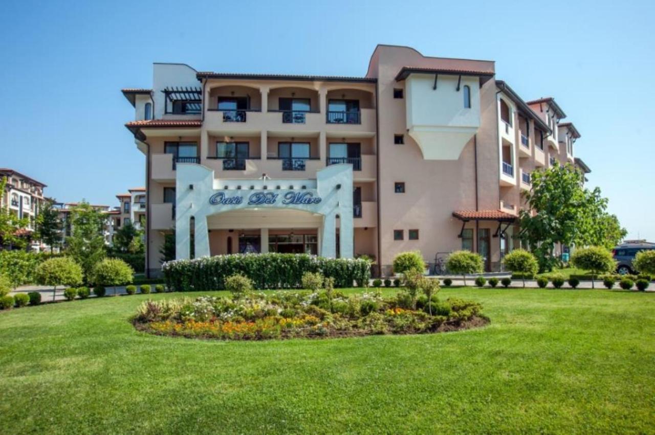 לוזנטס Oasis Del Mare Beach Front Hotel מראה חיצוני תמונה