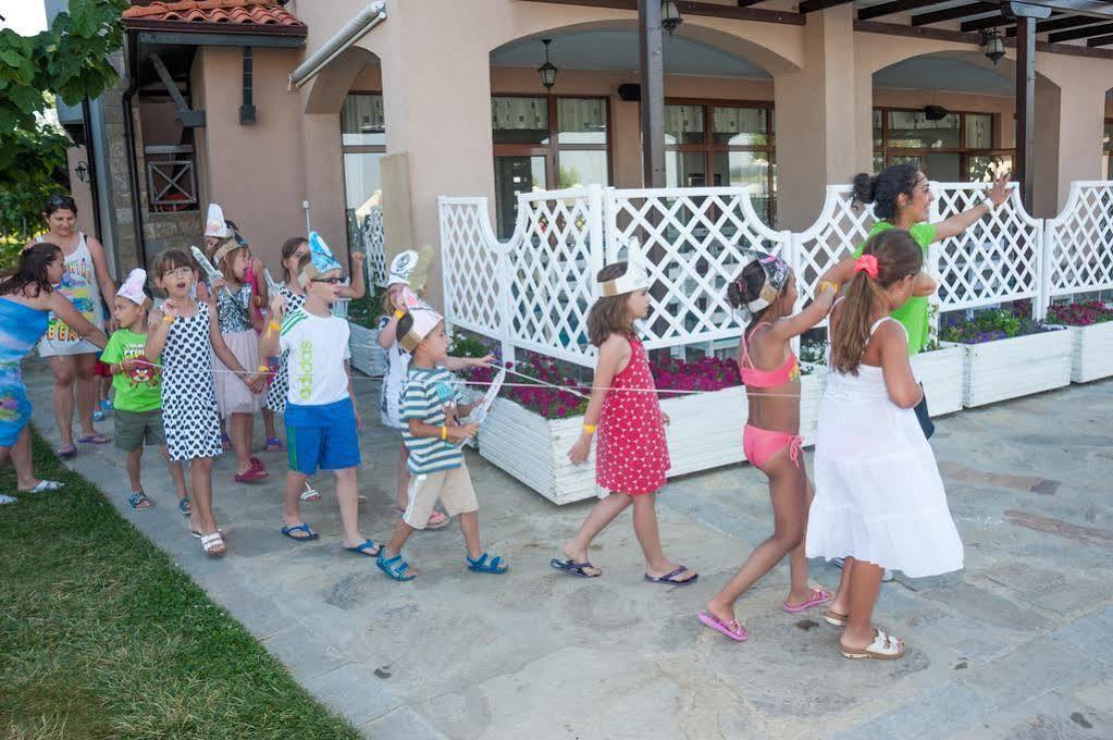 לוזנטס Oasis Del Mare Beach Front Hotel מראה חיצוני תמונה