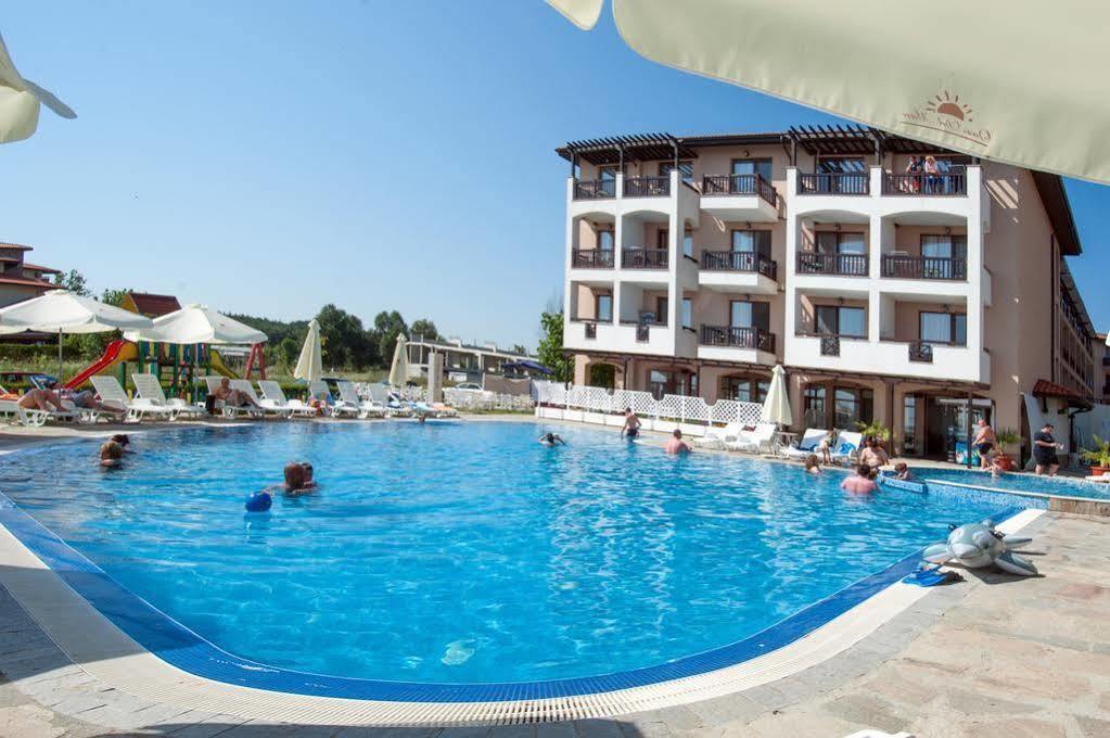 לוזנטס Oasis Del Mare Beach Front Hotel מראה חיצוני תמונה