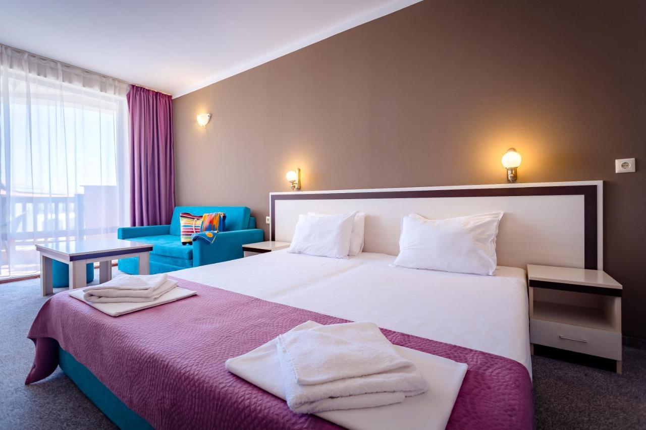 לוזנטס Oasis Del Mare Beach Front Hotel מראה חיצוני תמונה